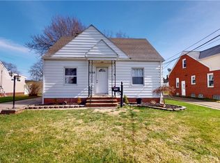 32818 Lake Shore Blvd, Willowick, OH 44095