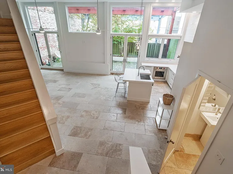313 Fulton St — Photo 11