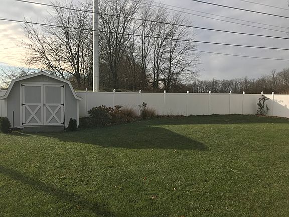 4th image of 191 Claren Dr