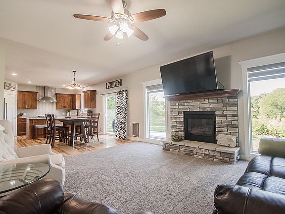 5th image of 56154 Grande Oak Ln