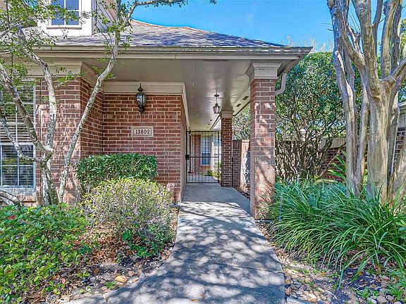 3rd image of 13802 Aspen Cove Dr