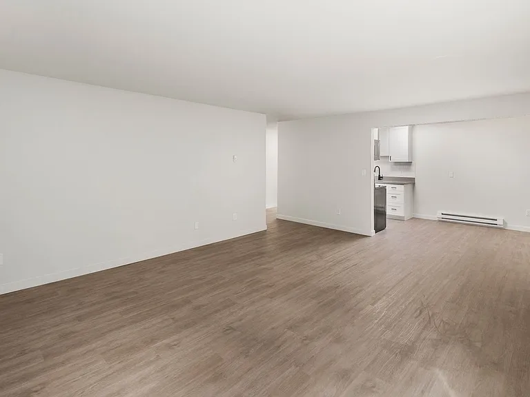11515 26th Ave NE — Photo 34