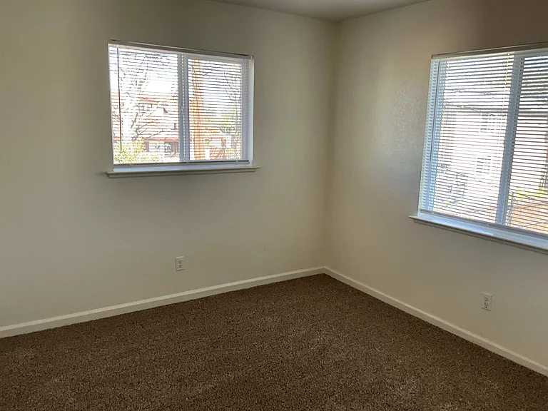 789 Dixieanne Ave #D — Photo 7