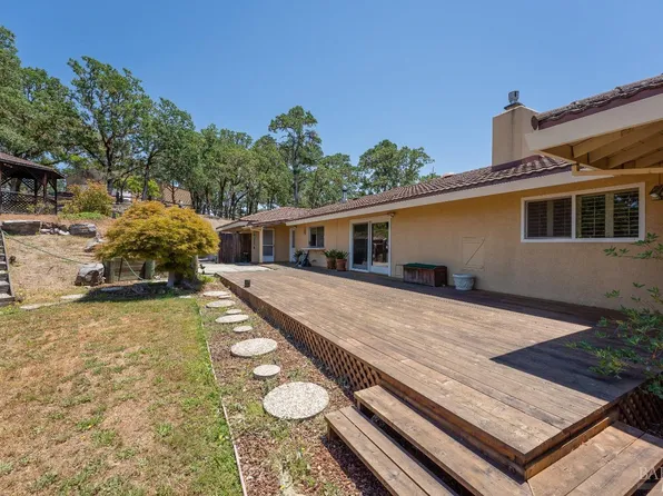 1790 Deerwood Drive, Ukiah, CA 95482