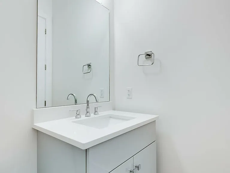 660 Hamilton Ave — Photo 15