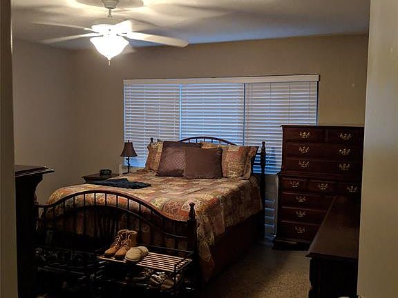 2nd image of 3331 San Mateo Dr
