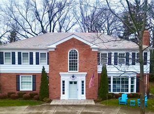 23499 Shaker Blvd, Shaker Heights, OH 44122