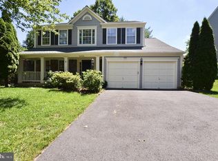 46430 Cedarhurst Dr, Sterling, VA 20165