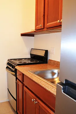 Rented by Patricia Greathouse, LREB | media 17