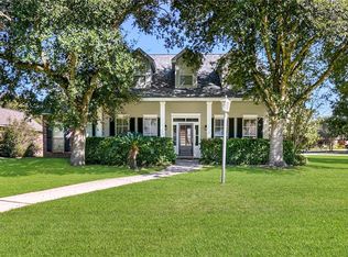 304 Primrose Ln, Covington, LA 70433