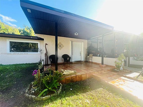 4th image of 17540 SW 254th St