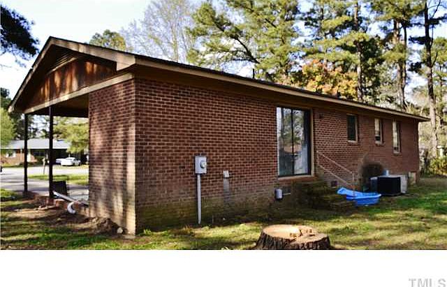 2nd image of 106 Boyette Cir