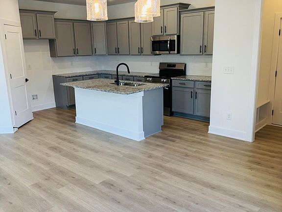2nd image of 21 Joyner Park Drive