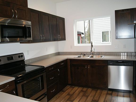 2nd image of 32ND Avenue #12018C