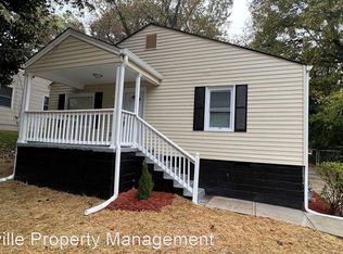 1044 Poplar St, East Pt, GA 30344