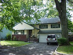 2nd image of 71 Parkside Rd