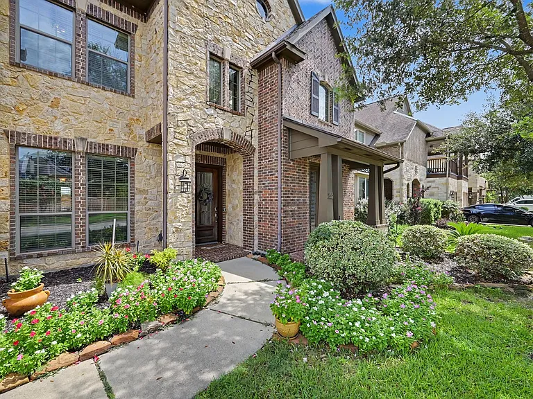 5934 Beeston Hall Ct — Photo 2