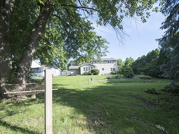 5th image of 5806 Acton St