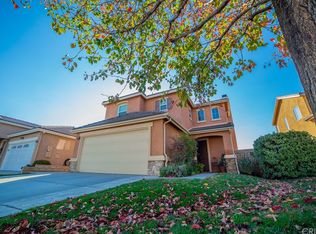 19750 Edmonds Pl, Saugus, CA 91350