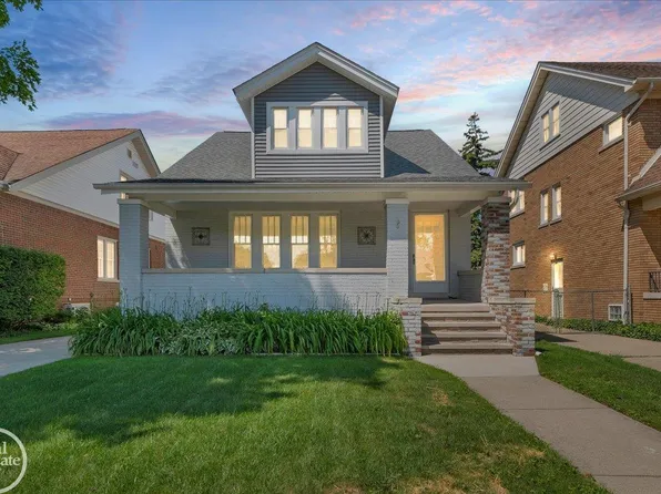 1357 Nottingham Rd, Grosse Pointe Park, MI 48230