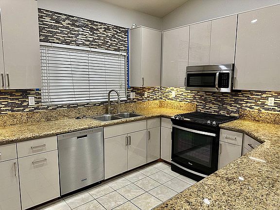 5th image of 2456 Marigold Way