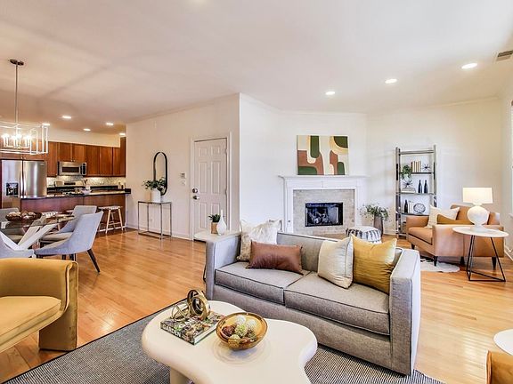 2nd image of 2719 N Halsted St #2