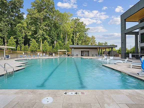 Blu South Swimming Pool