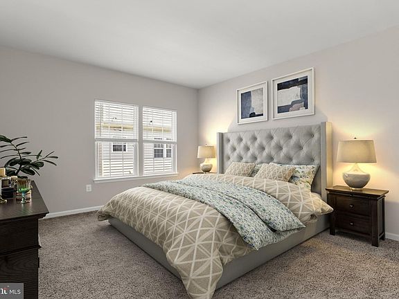 4th image of 5300 Smiths Cove Ln
