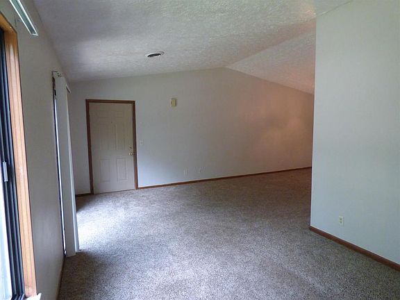 4th image of 217 Clarinet Blvd E #217