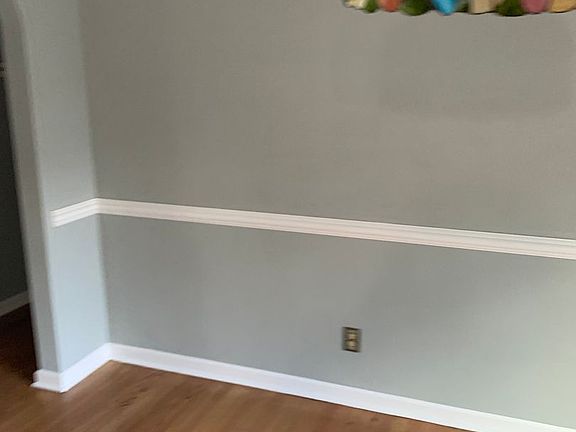 4th image of 5509 Hillview Ct