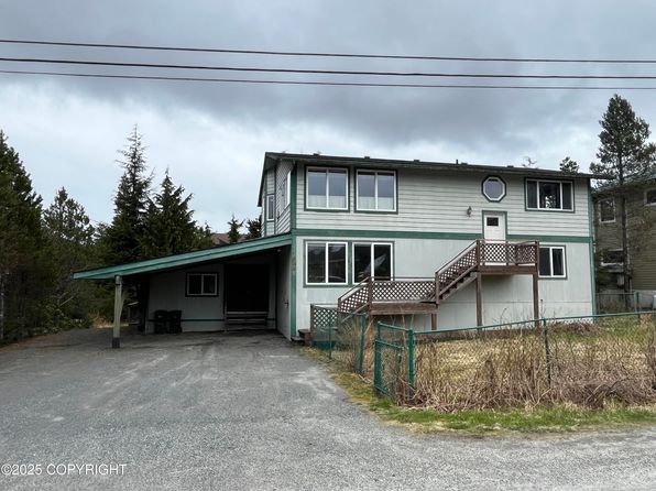 603 Rambler St, Petersburg, AK 99833