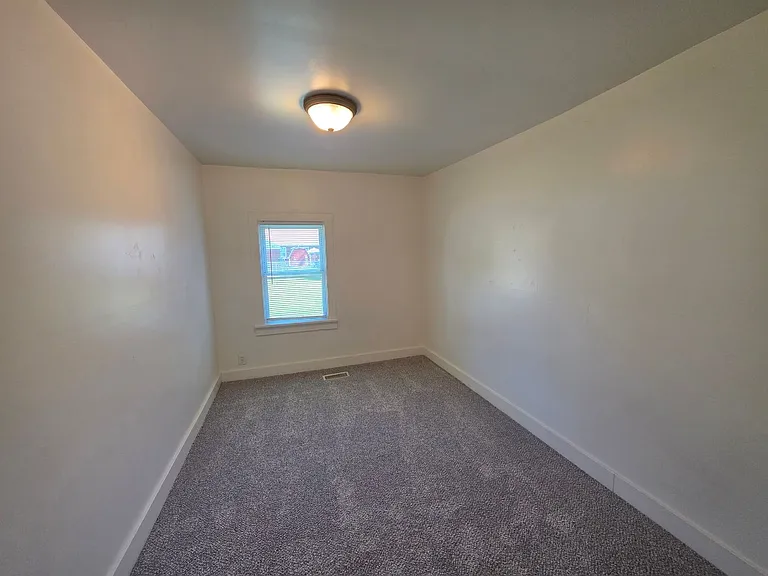 826 W Elsie St — Photo 9