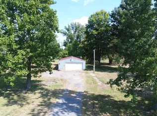 8877 State Route 416 W, Robards, KY 42452