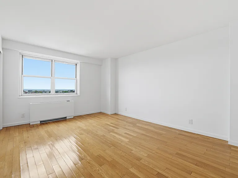6600 Boulevard East #22F — Photo 5