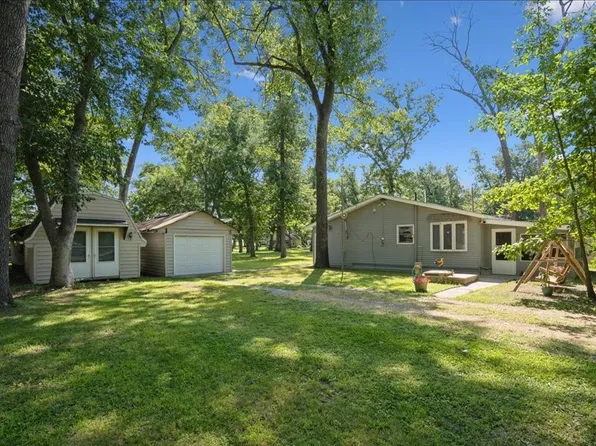 991 Cedar Ct, Mount Vernon, IA 52314