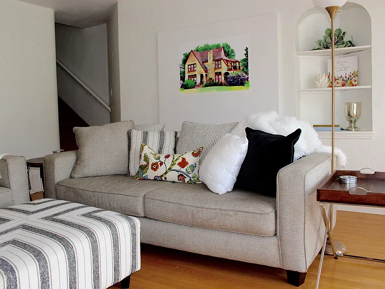 401 W Hill St — Photo 46