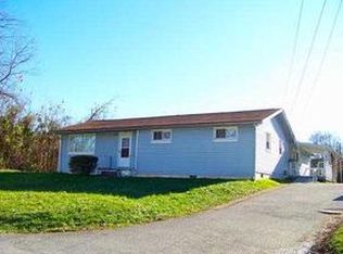 215 4th Ave, Glasgow, WV 25086