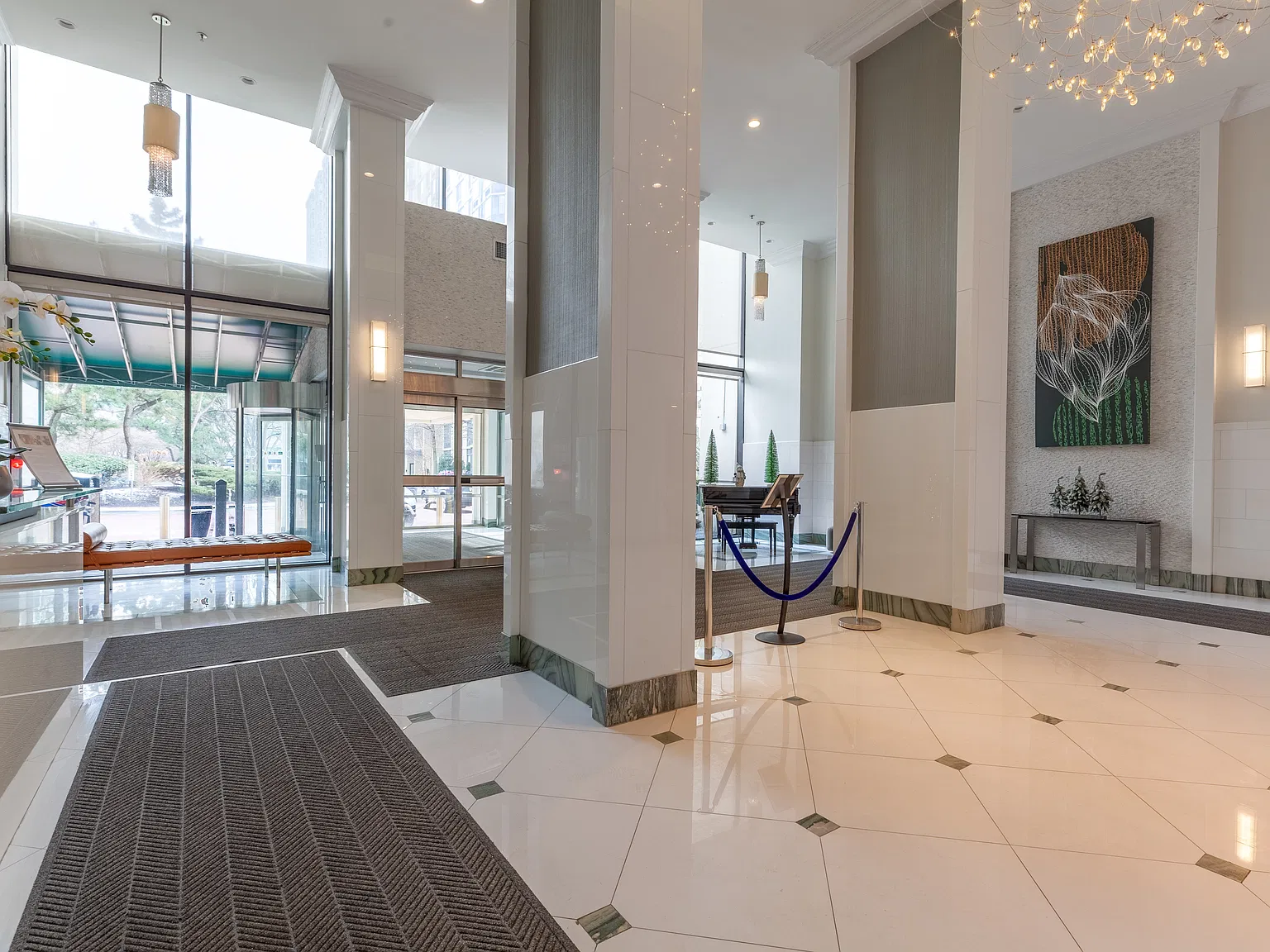 2 bed, 1377 sqft, $4,200 — Photo 2