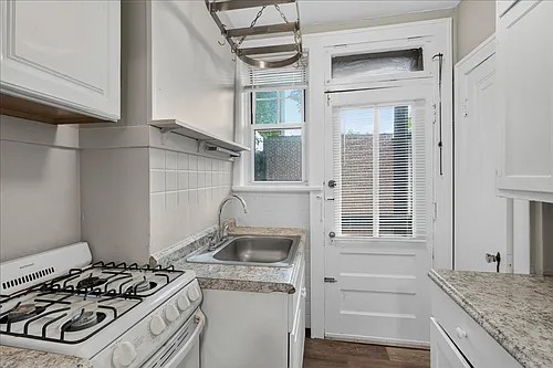1949 Alfred Ave #3N Photo 1