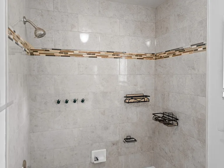 13945 Langley Pl — Photo 40