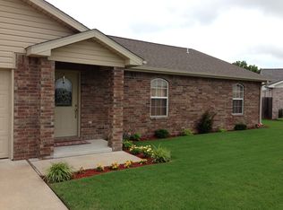 825 Bonnie Ave, Pryor, OK 74361