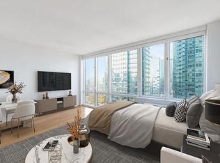 605 W 42nd St APT 40Q, New York, NY 10036