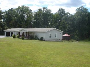 1075 Westwoods Dr, Spencer, IN 47460