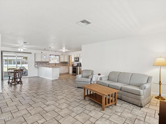 4th image of 9518 W Shasta Drive