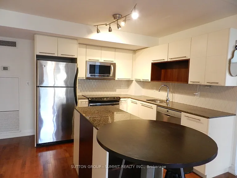 25 Carlton St #506 — Photo 2
