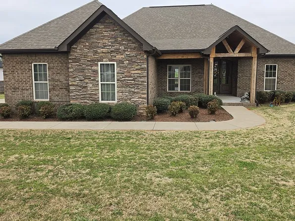 185 Valley Grove St, Tuscumbia, AL 35674