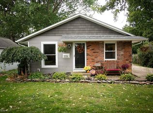 1906 Aberdeen Rd, Madison, OH 44057