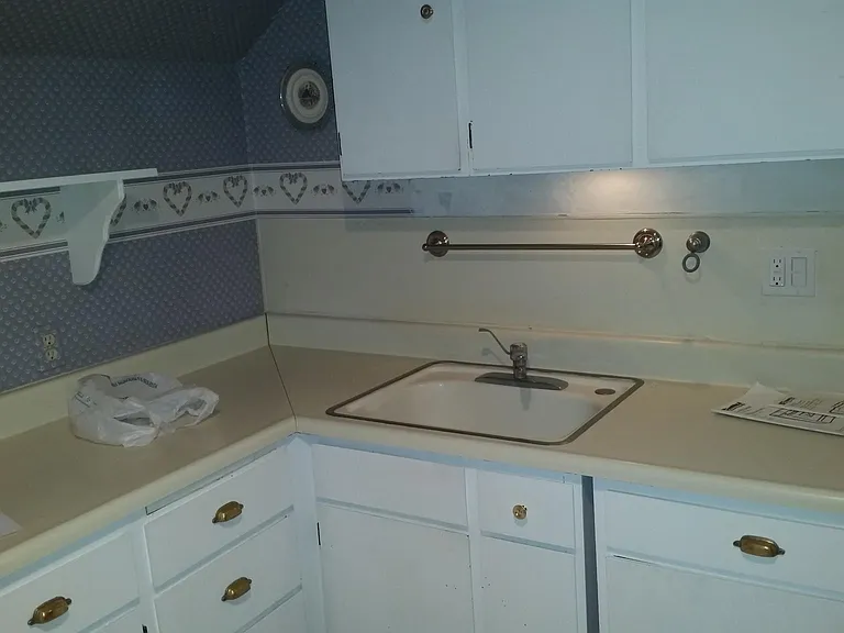 1405 W 9th Ave #C — Photo 4