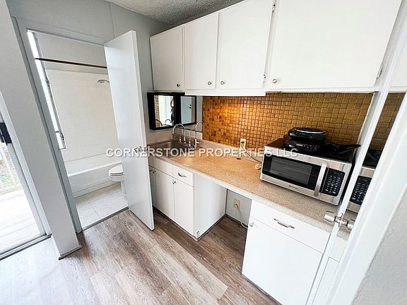 4th image of 249 Kapili St #304-1