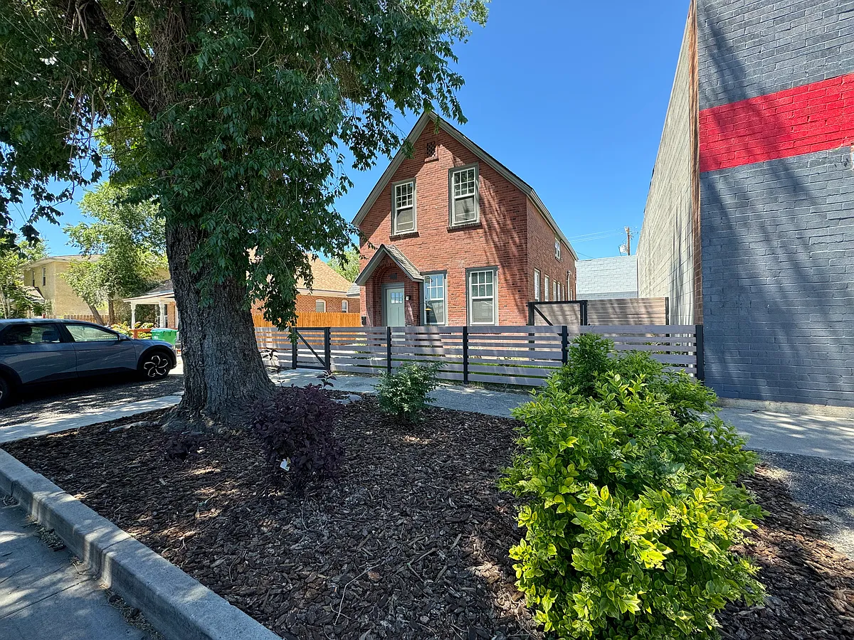 Building Photo - 521 Elko Ave #1